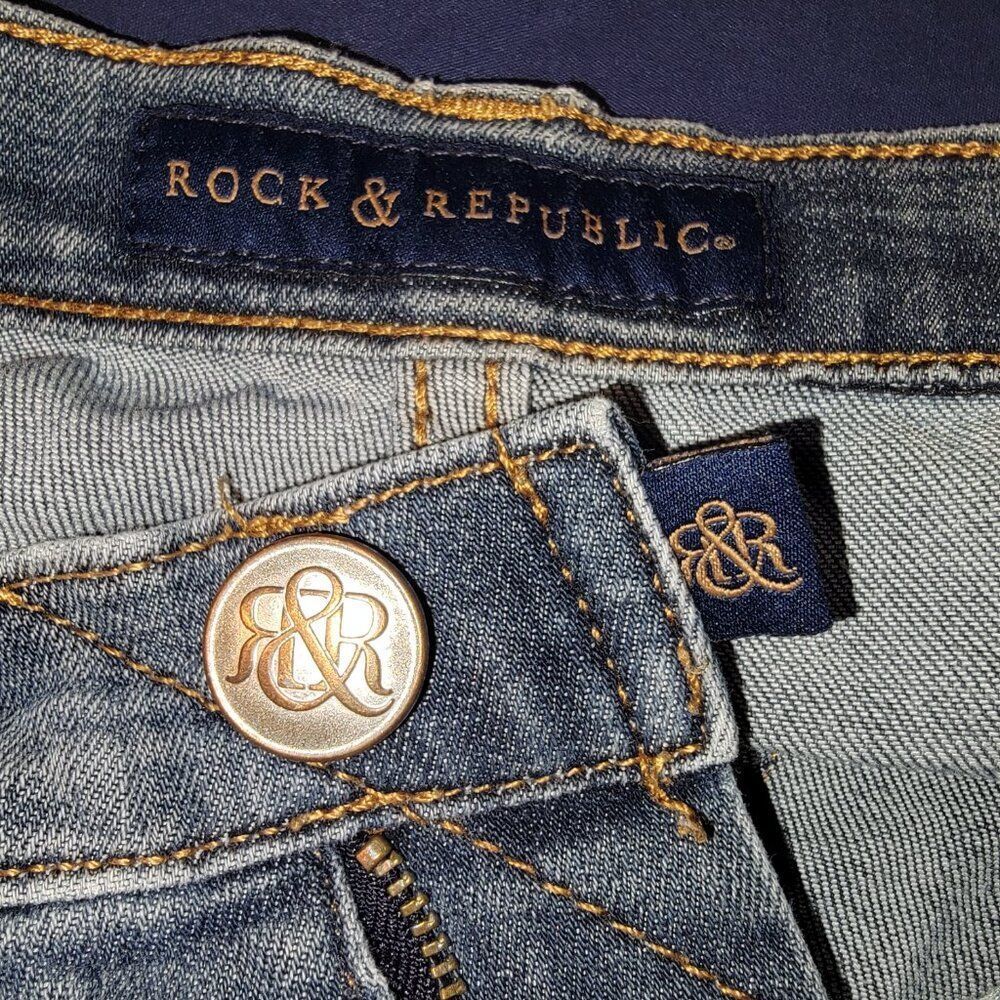 Rock & Republic 'Kasandra' bootcut jeans - Picture 5 of 9